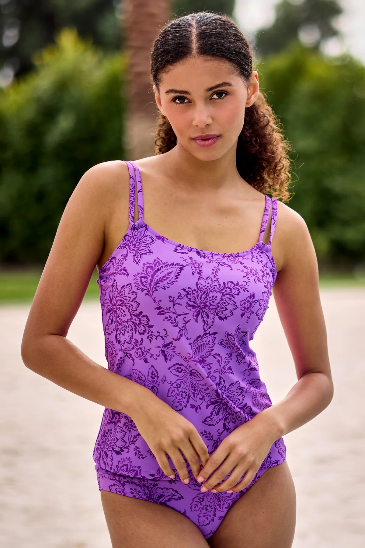 Sunsets Regency Taylor Tankini Top - Image 2